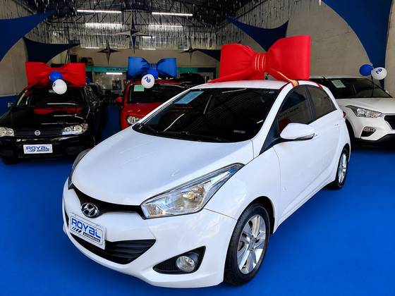 HYUNDAI HB20 1.6 PREMIUM 16V FLEX 4P AUTOMÁTICO HYUNDAI HB20 1.6 PREMIUM 16V FLEX 4P AUTOMÁTICO